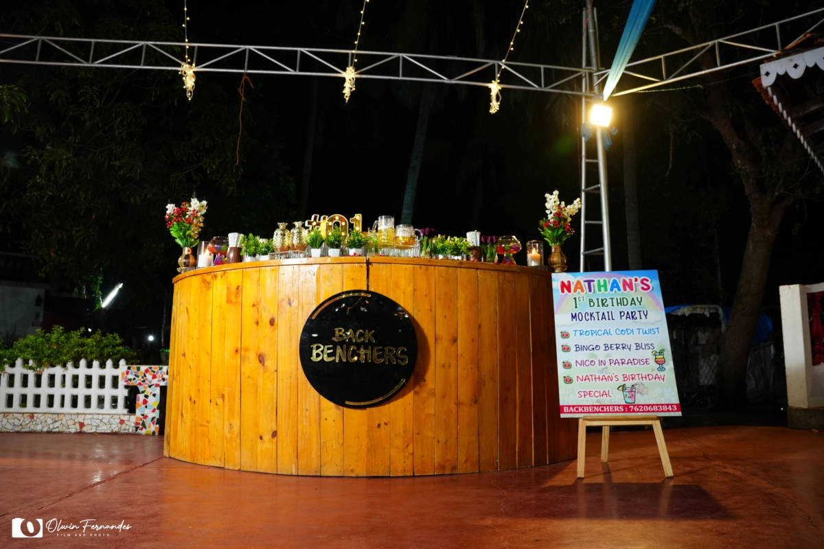 BACKBENCHERS BAR AND MORE