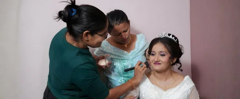 Sunita’s Makeover Studio